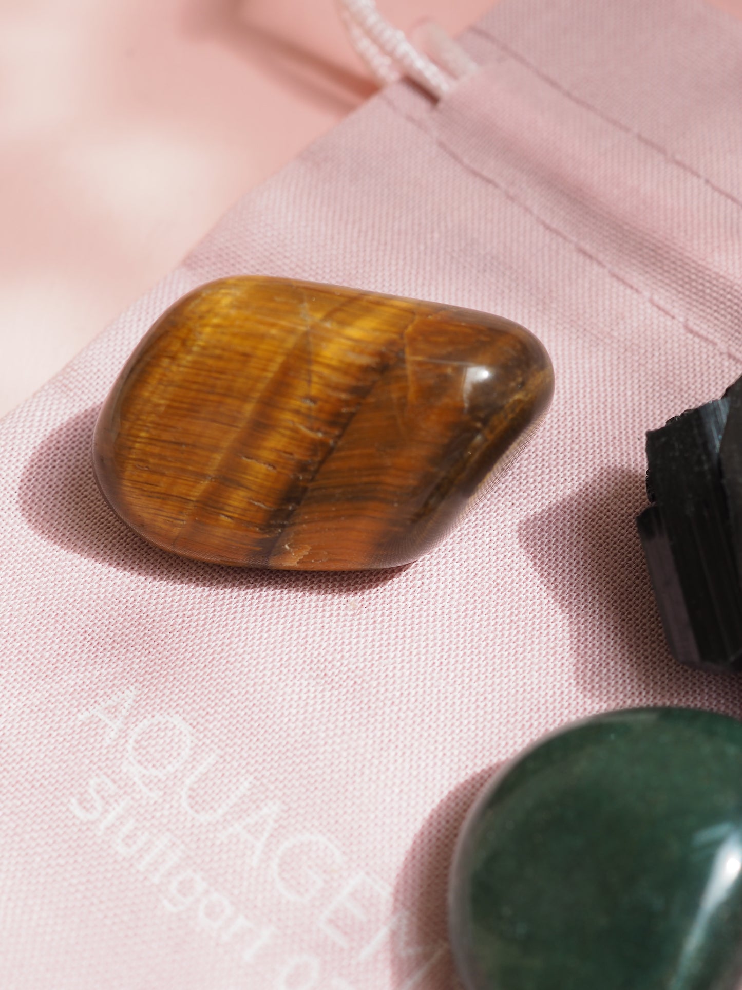 EARTH ELEMENT Crystal SET . Erde Element Edelstein Set. Stier. Jungfrau. Steinbock  (Aventurin Schwarzer Turmalin. Schörl Tigerauge) High Quality