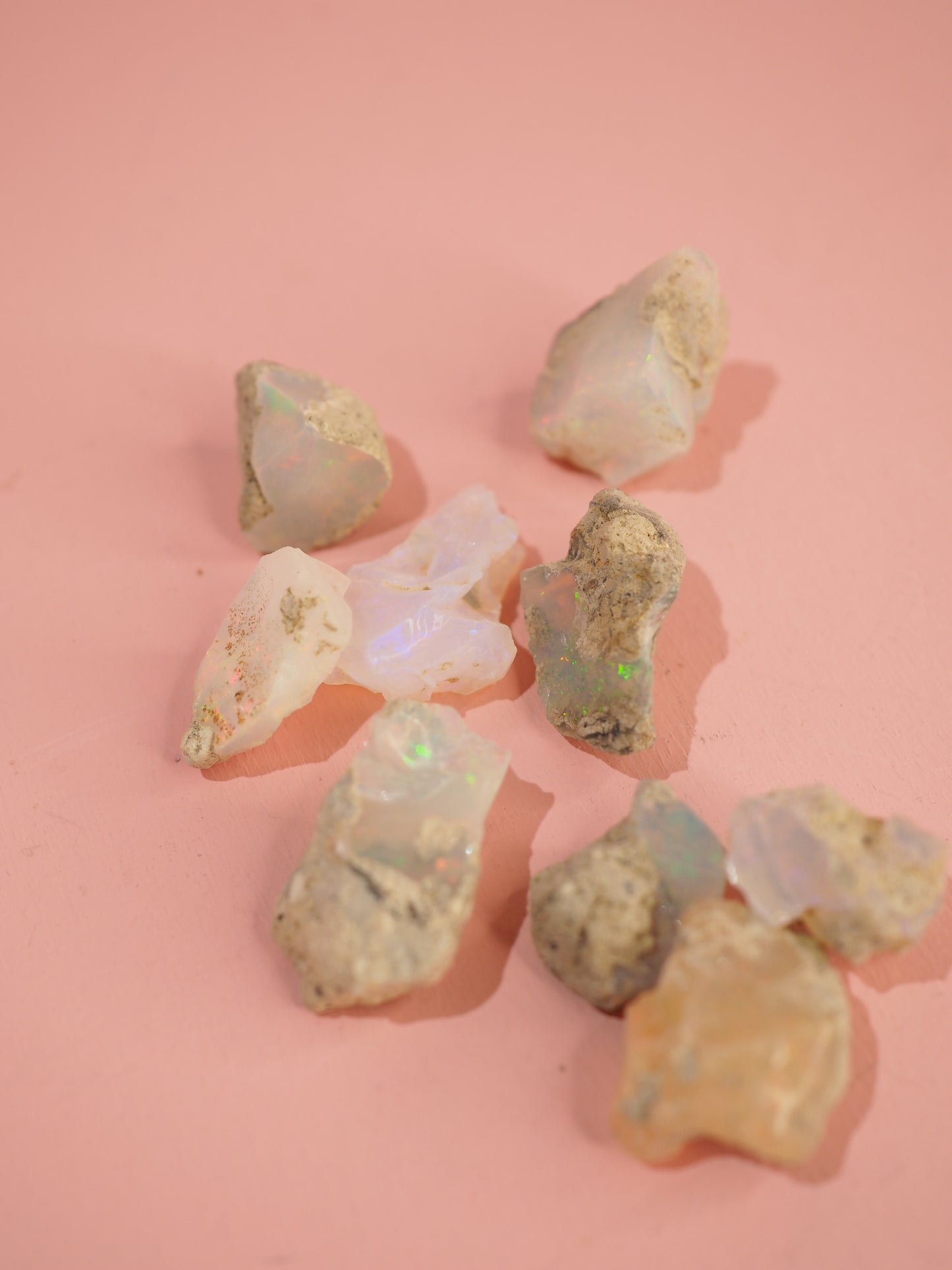 Welo Opal in Muttergestein 0.5 -1.8g - aus Äthiopien High Quality