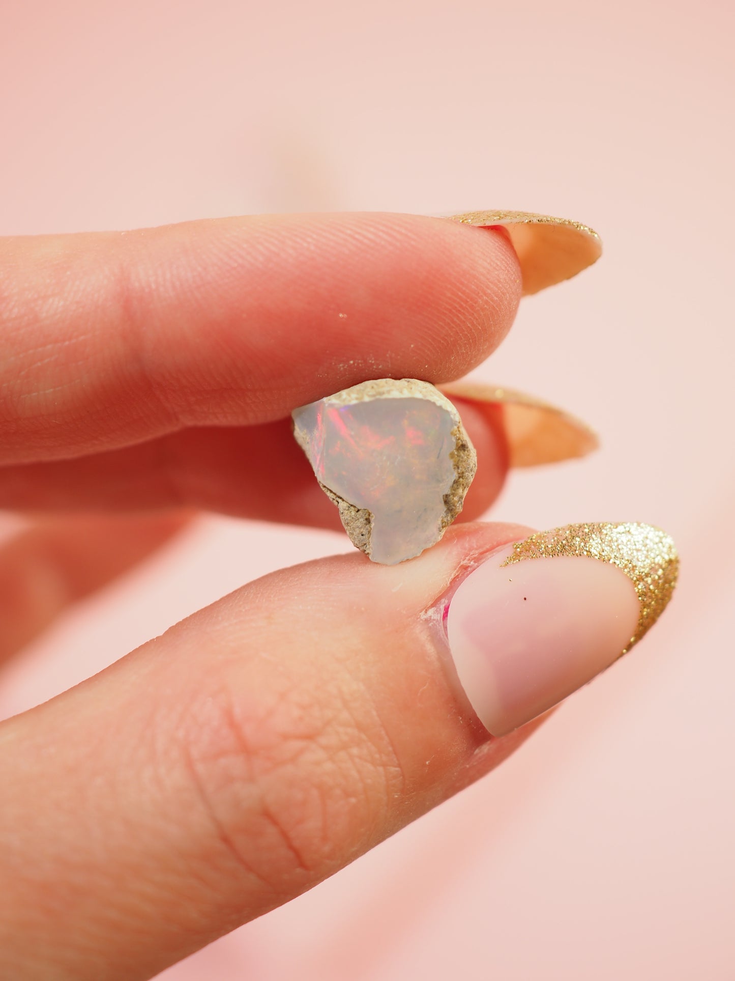 Welo Opal in Muttergestein 0.5 -1.8g - aus Äthiopien High Quality