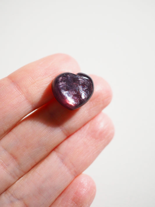 Gemmy Lepidolit Mini Herz .Gemmy Lepidolite Mini Heart ca. 1.5 cm