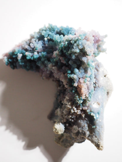 Trauben Achat / Grape Agate  . Traubenachat  Bicolor "LE DOLPHIN" 15 cm 578 g - aus Mamuju Area West-Sulawesi Indonesien - High Quality RARE COLOR