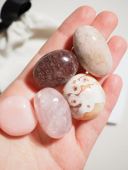 Kristall Set Liebe . CRYSTAL KIT LOVE . Rosenquarz . Pink Amethyst . Botswana Achat . Pinker Opal . Erdbeerquarz
