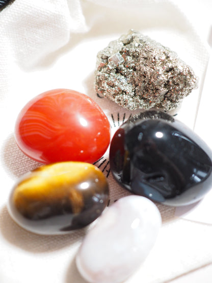 Kristall Set Motivation . CRYSTAL KIT MOTIVATION . Karneol . Pyrit . Tigerauge . Obsidian . Blumenachat