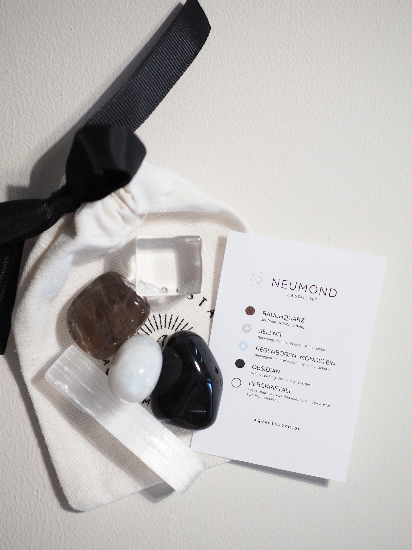 Kristall Set Neu Mond . CRYSTAL KIT NEW MOON . Rauchquarz . Selenit . Regenbogen Mondstein . Obsidian . Bergkristall
