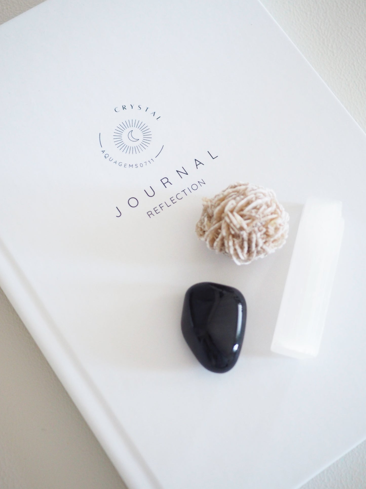 AQUAGEMS0711xCRYSTAL REFLECTION JOURNAL mit MYSTERY Trommelstein
