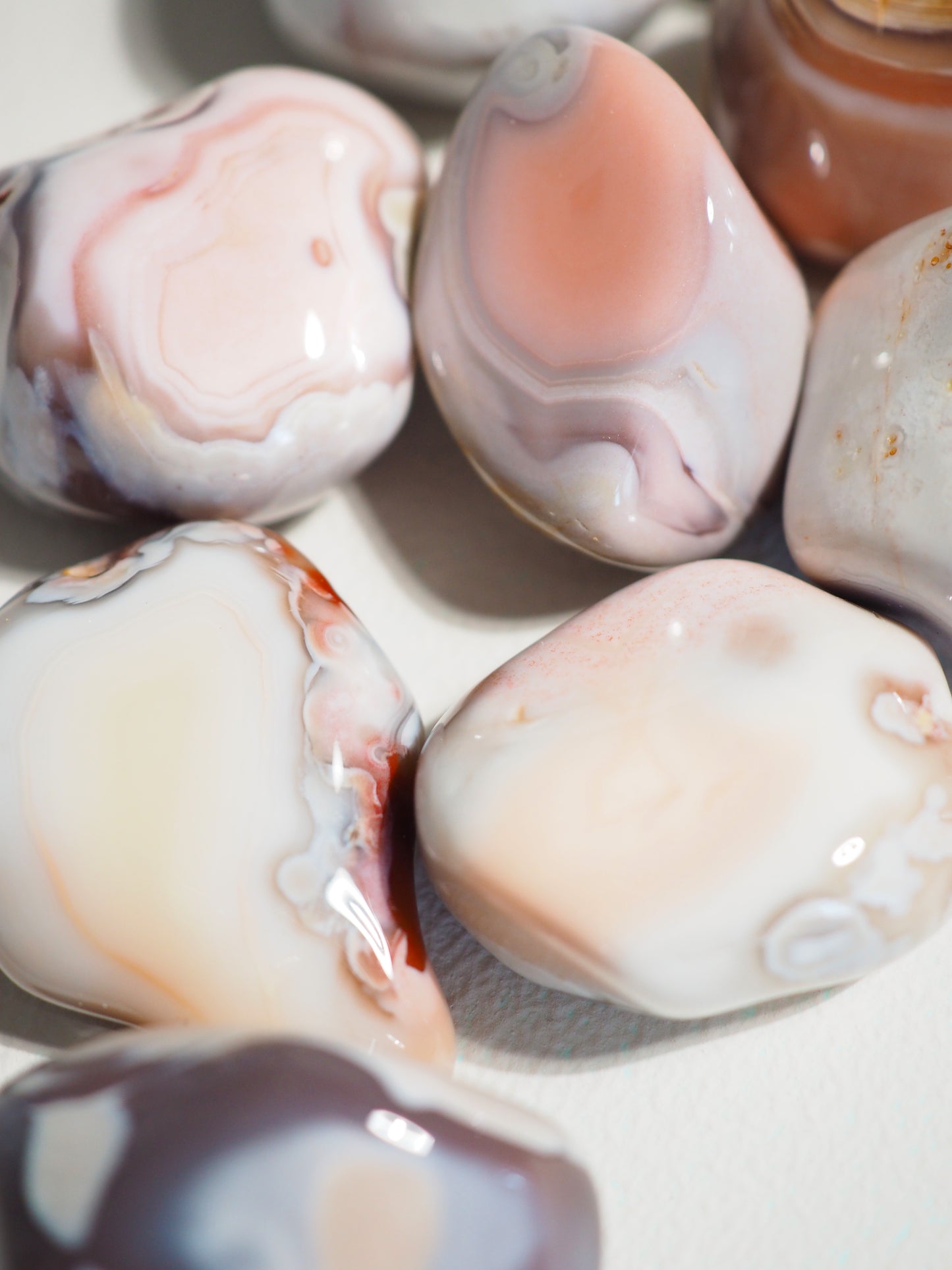 Rosa Pinker Botswana Achat Trommel Stein . Pink Botswana Agate Tumble 2.5 - 5 cm CHUNKY - aus Botswana HIGH QUALITY