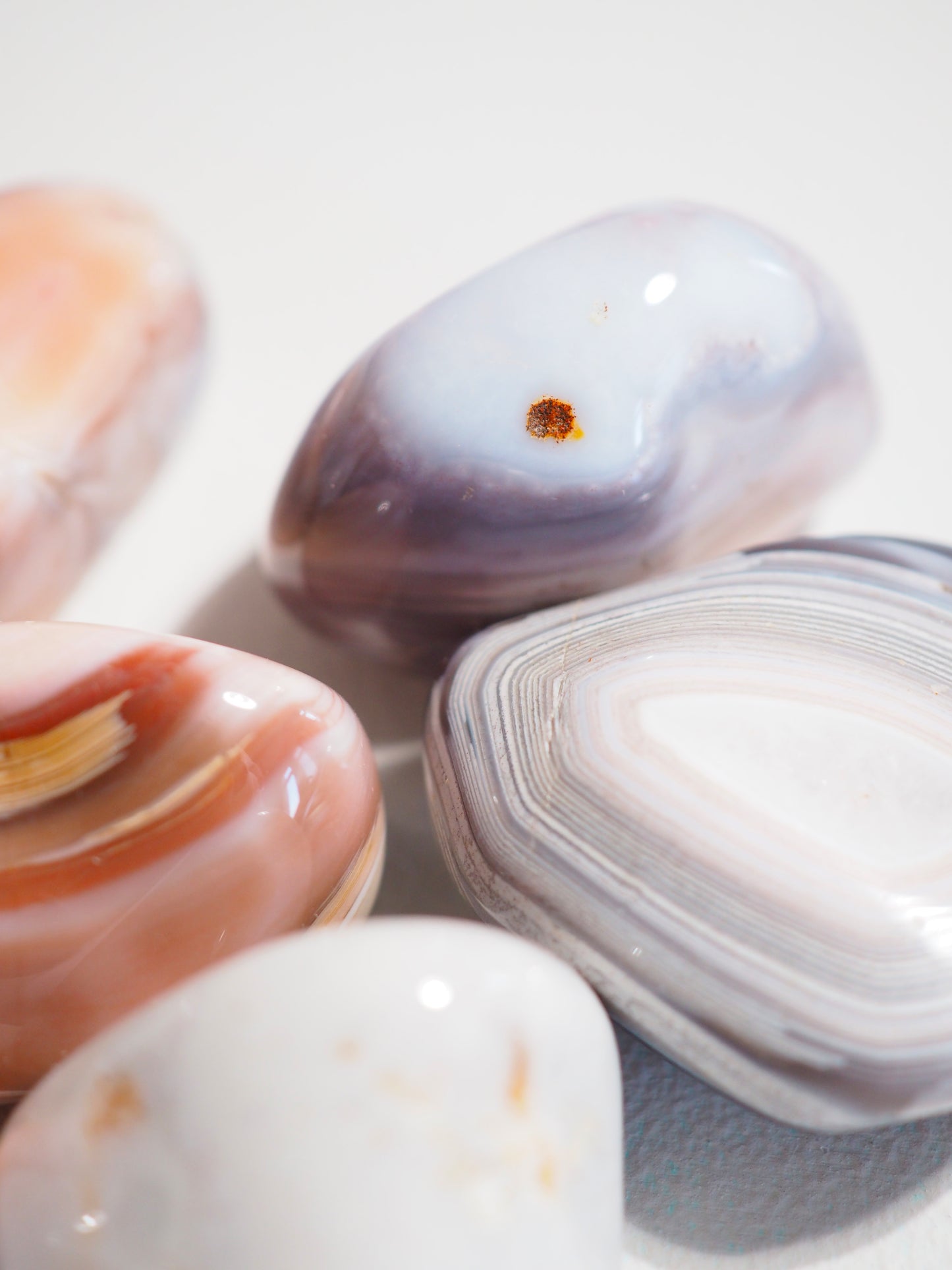 Rosa Pinker Botswana Achat Trommel Stein . Pink Botswana Agate Tumble 2.5 - 5 cm CHUNKY - aus Botswana HIGH QUALITY