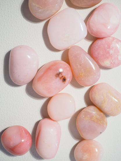 Pinker Anden Opal Trommelstein . Pink Opal from Andes Tumble ca. 1-3 cm - aus Peru HIGH QUALITY RARE