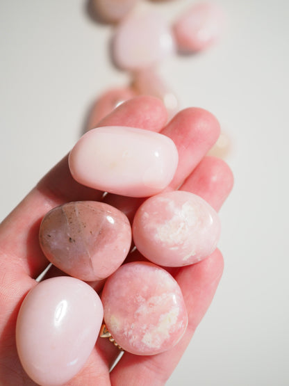 Pinker Anden Opal Trommelstein . Pink Opal from Andes Tumble ca. 1-3 cm - aus Peru HIGH QUALITY RARE