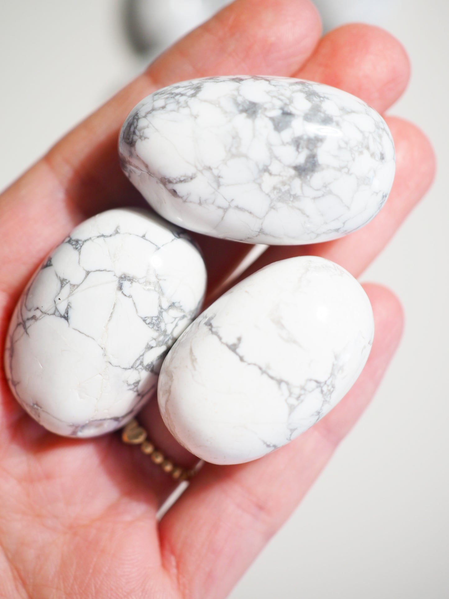 Magnesit Trommel Stein . Magnesite Tumble  ca. 3- 3.5 cm CHUNKY-  aus Simbabwe Afrika