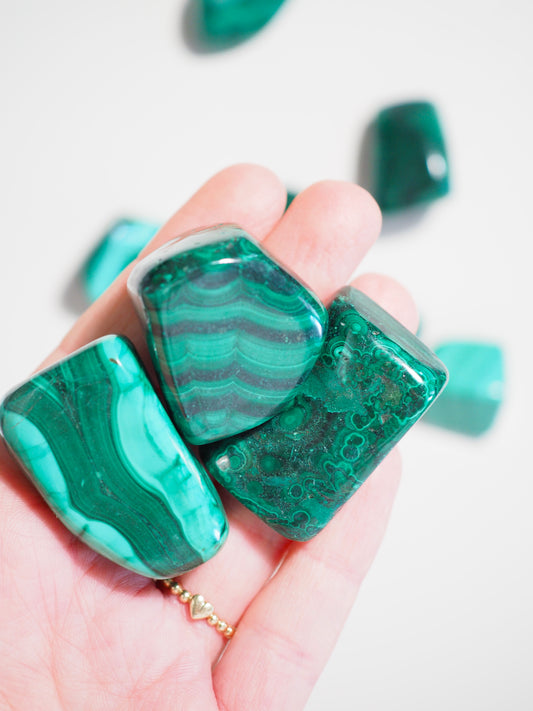 Malachit Trommel Stein . Malachite Tumble ca. 2-4cm -  aus Zaire HIGH QUALITY