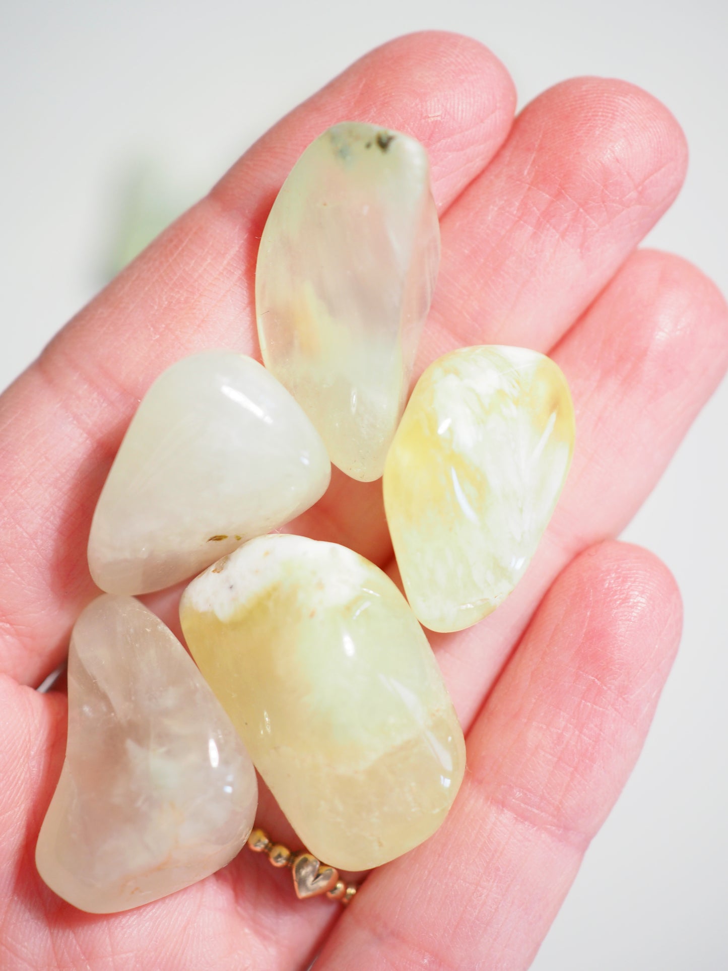 Prehnit Trommel Stein . Prehnite Tumble ca. 1-3 cm [3 Stück] - aus Australien HIGH QUALITY