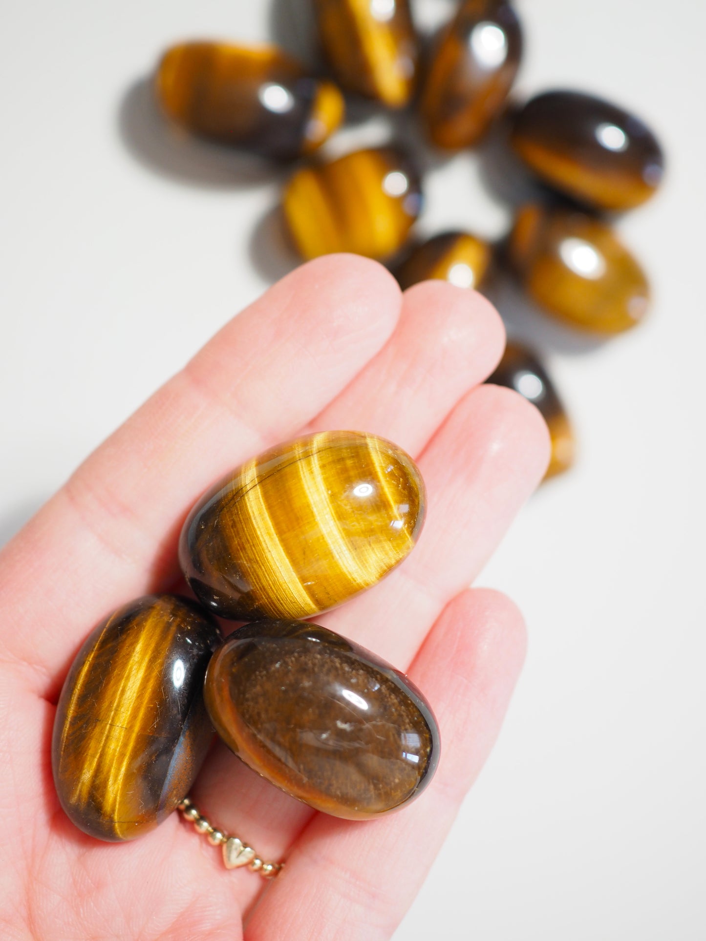 Tigerauge Oval Trommelsteine . Tigerseye Tumble ca 2-3 cm - aus Südafrika HIGH QUALITY