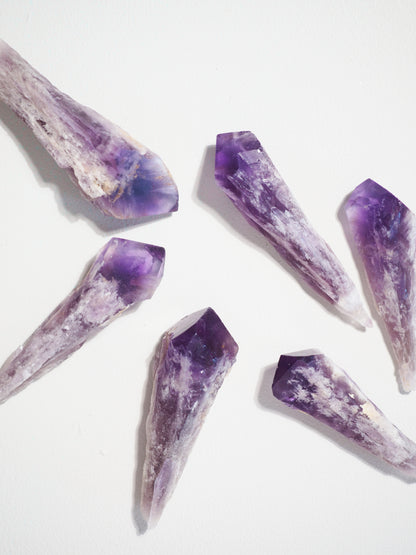 Baby Jacare Amethyst Zauberstab .  Zepter Roh Stab Spitze Wurzel Wand  5-8 cm aus Bahia Brasilien  LARGE