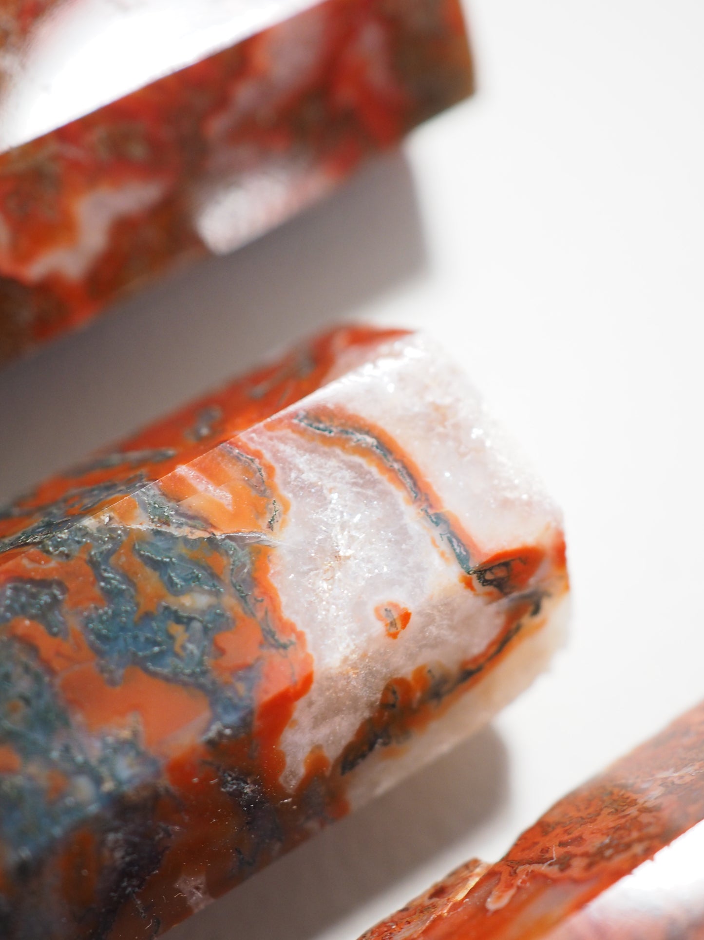 Druzy Roter Moosachat Spitze . Druzy red moss agate Point ca 7-9 cm - Treated