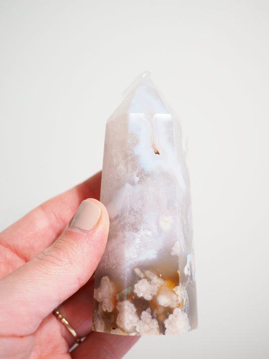 Blumen Achat mit Karneol Spitze und grünem Blumenachat / Flower Agate Point with Carnelian -aus Madagascar High Quality