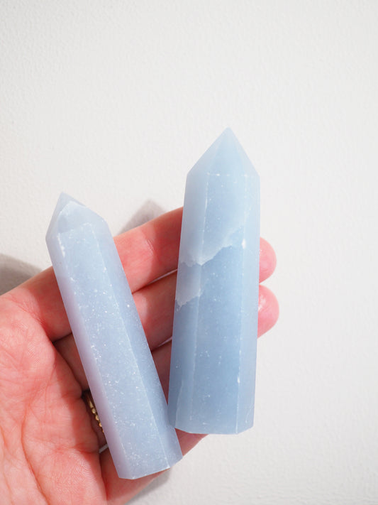Coelestin Spitze l Blue Celestite Point - aus Madagascar 7.5 -9cm - Hand Carved