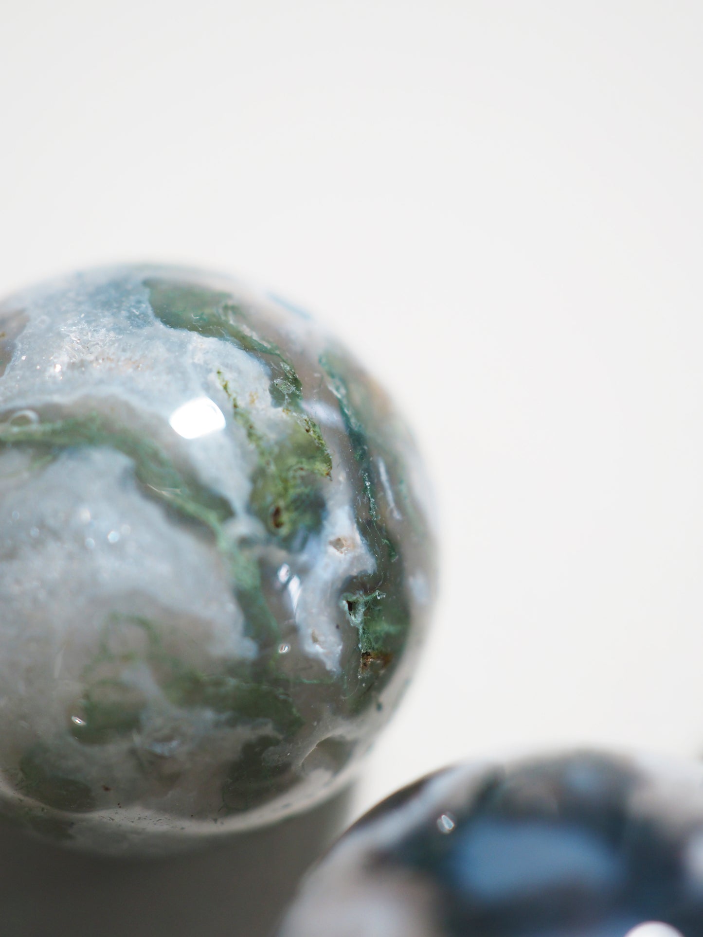 Moosachat Kugel . Moss Agate Sphere  ca. 2.5 cm -High Quality