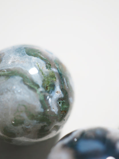 Moosachat Kugel . Moss Agate Sphere  ca. 2.5 cm -High Quality