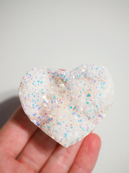 Angel Aura weißes Quarz Bergkristall Herz . Angelaura White Quartz Heart - aus China