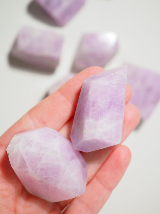 Kunzit Freiform . Kunzite Freeform ca. 4-5 cm