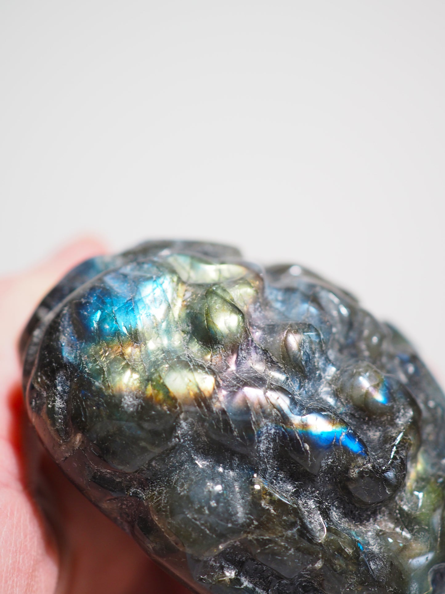 Labradorit Gehirn . Labradorite Brain Carving ca 8cm  - aus Madagascar