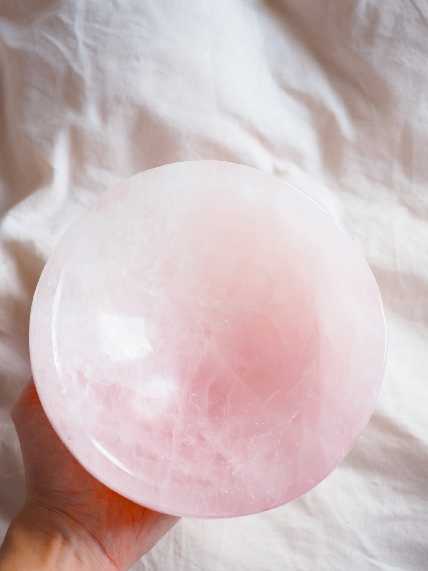 Rosenquarz Runde Schale / Rosequartz round Bowl 2.5 Kg  16 cm-  Handcarved - aus Madagascar