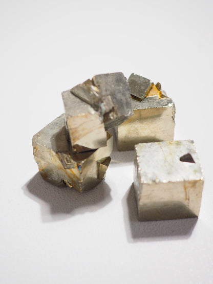 Pyrit Würfel ca. 2cm aus Spanien