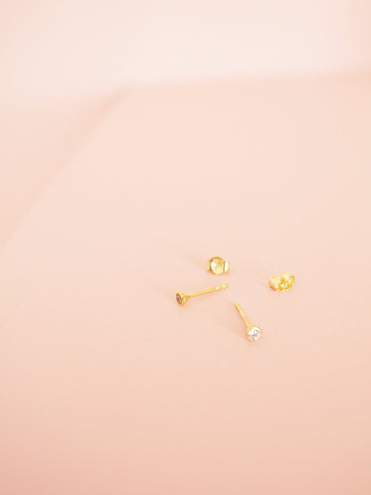 333 Gold Ohrstecker Minimalistisch mit Zirkonia