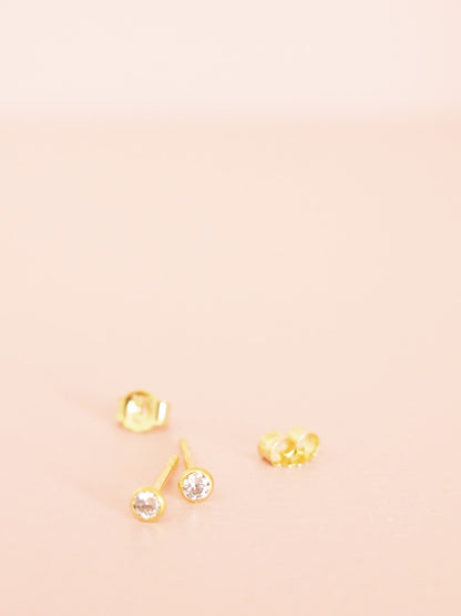 333 Gold Ohrstecker Minimalistisch mit Zirkonia