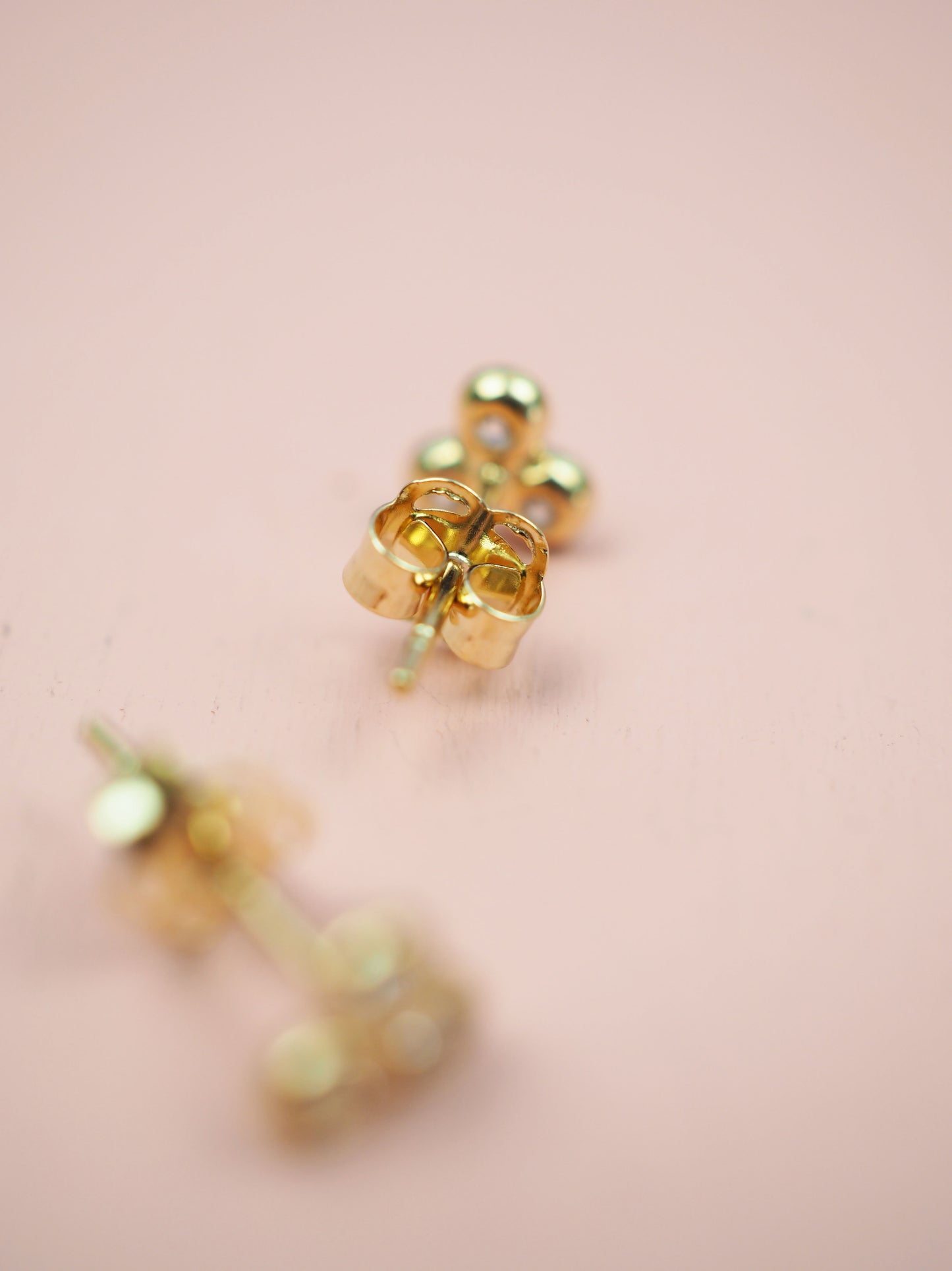 585 Gold Ohrstecker Trois Points